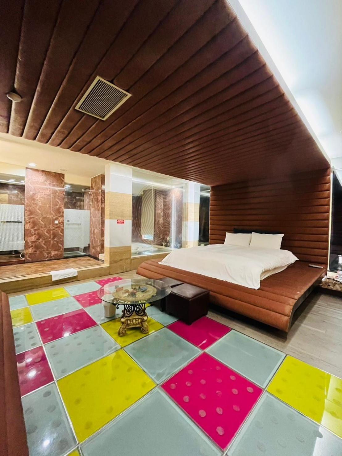 Walker Motel Tajpej Buitenkant foto
